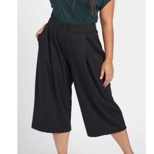 Universal Standard NWT Casual Culotte Pants Black Stretchy Neutral Size M 18-20